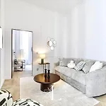 Les Lucioles 6 - Luxury 1 Bedroom Appartement